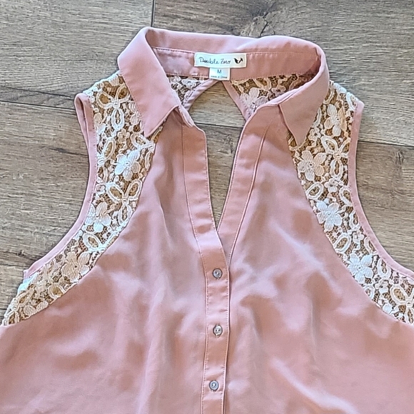 Barely Worn - DOUBLE ZERO - NearNew Chiffon Mauve Hi-Low Blouse, Open Back- M - Picture 3 of 6